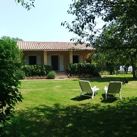à En Ariège 09300 Hébergement de vacances Bélesta